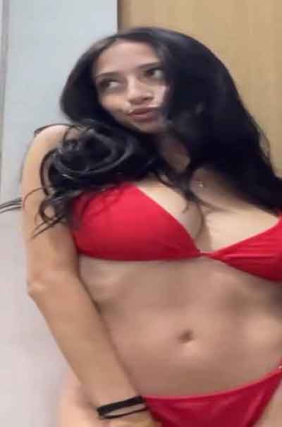 Lara, 22 Jahre